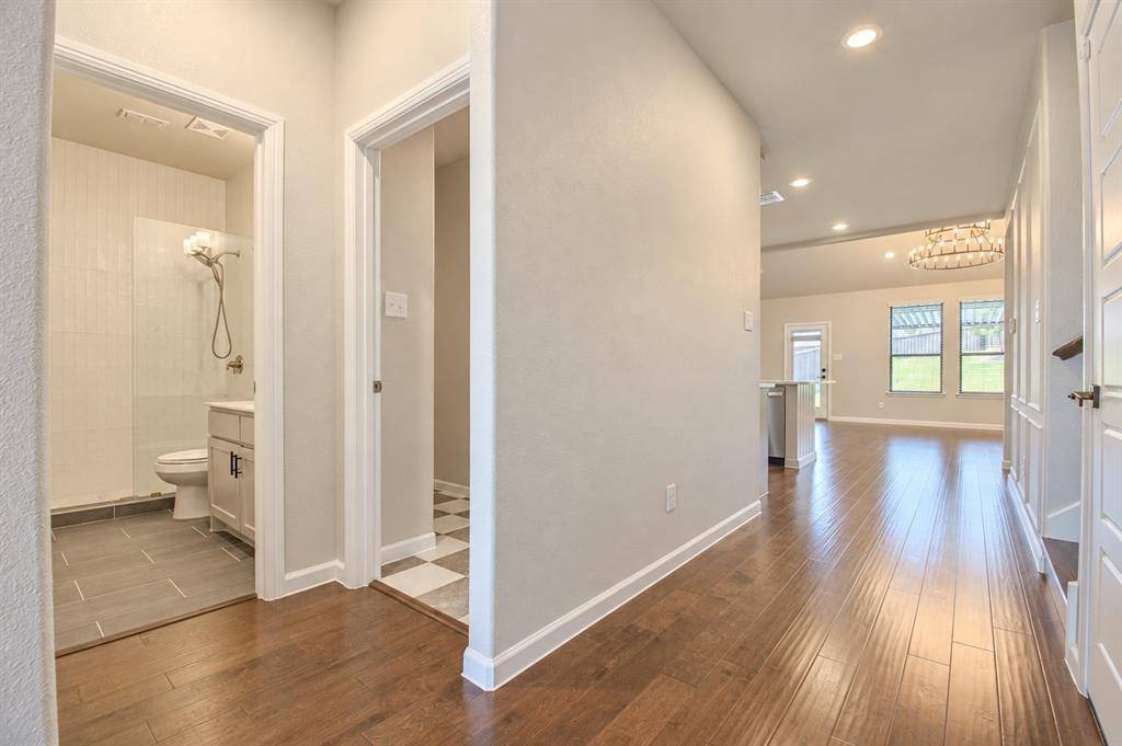 10208 Hanks Creek Road, Fort Worth, TX 76126
