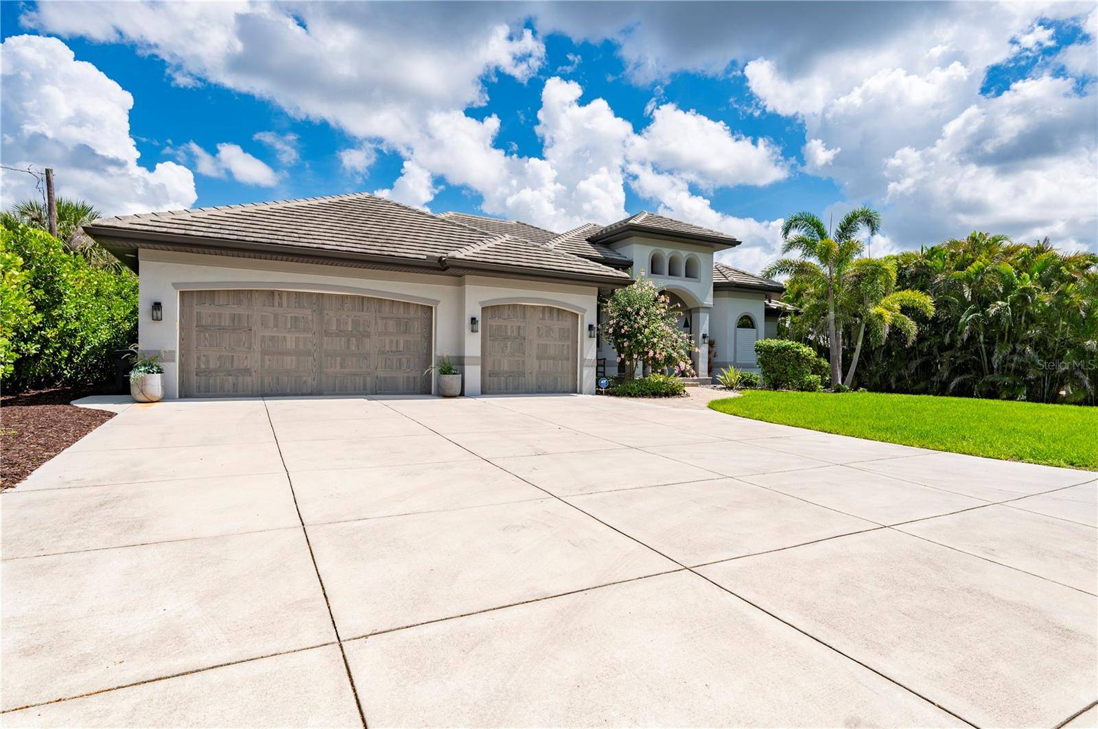 25462 SHORE DR, Punta Gorda, FL 33950