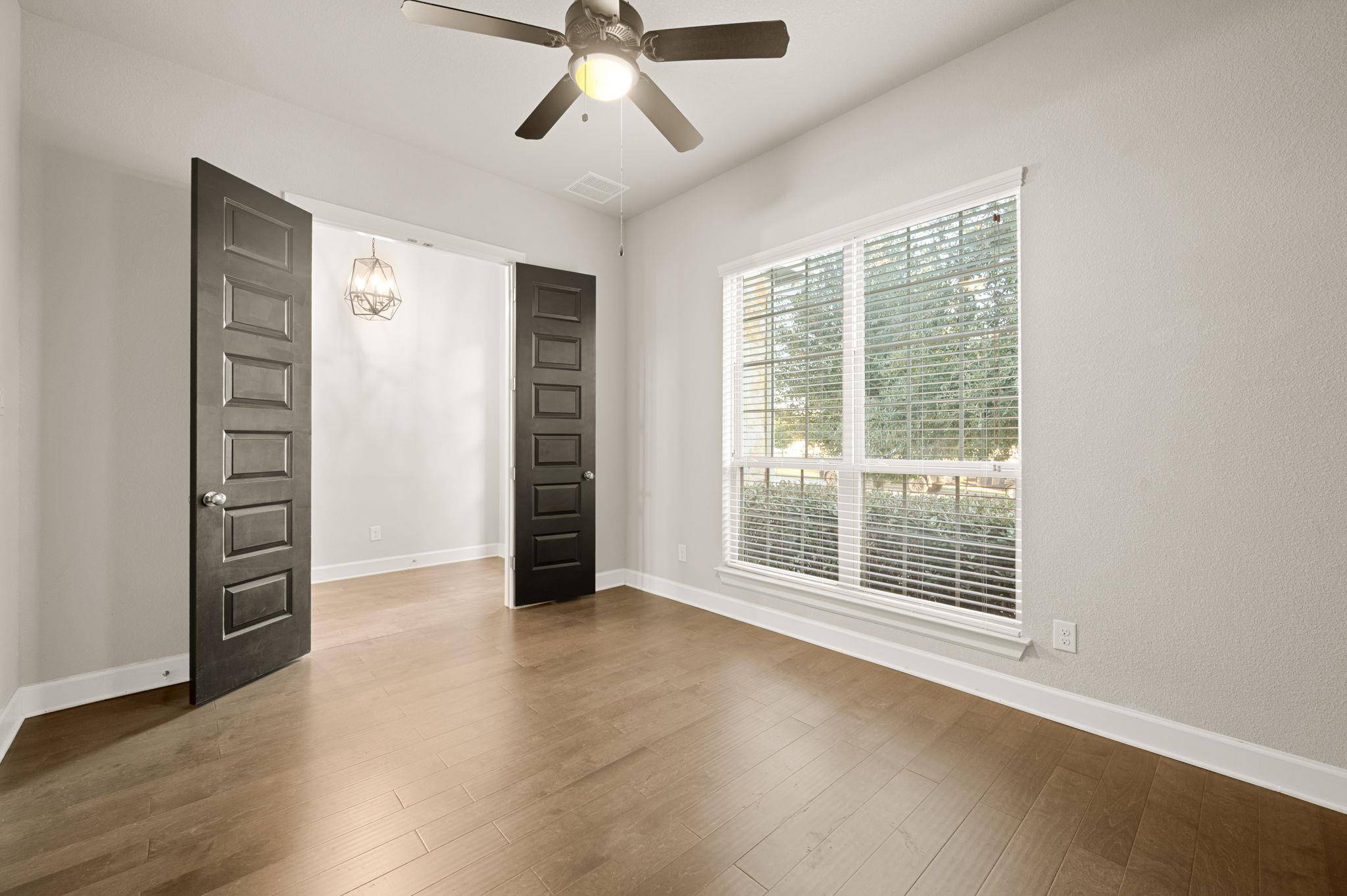 104 Cross Timbers DR, Georgetown, TX 78628