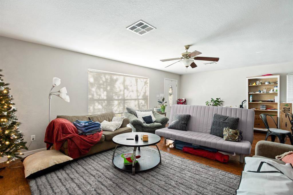 910 E 51st ST, Austin, TX 78751
