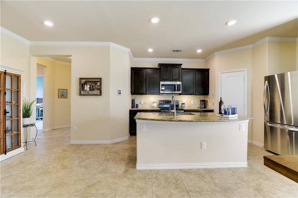 10504 Crescendo LN, Austin, TX 78747