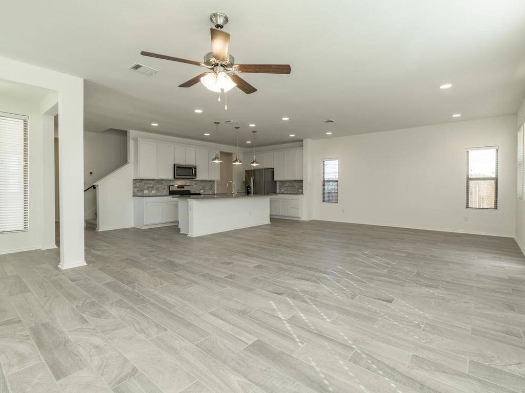 9113 Garnet DR, Austin, TX 78729