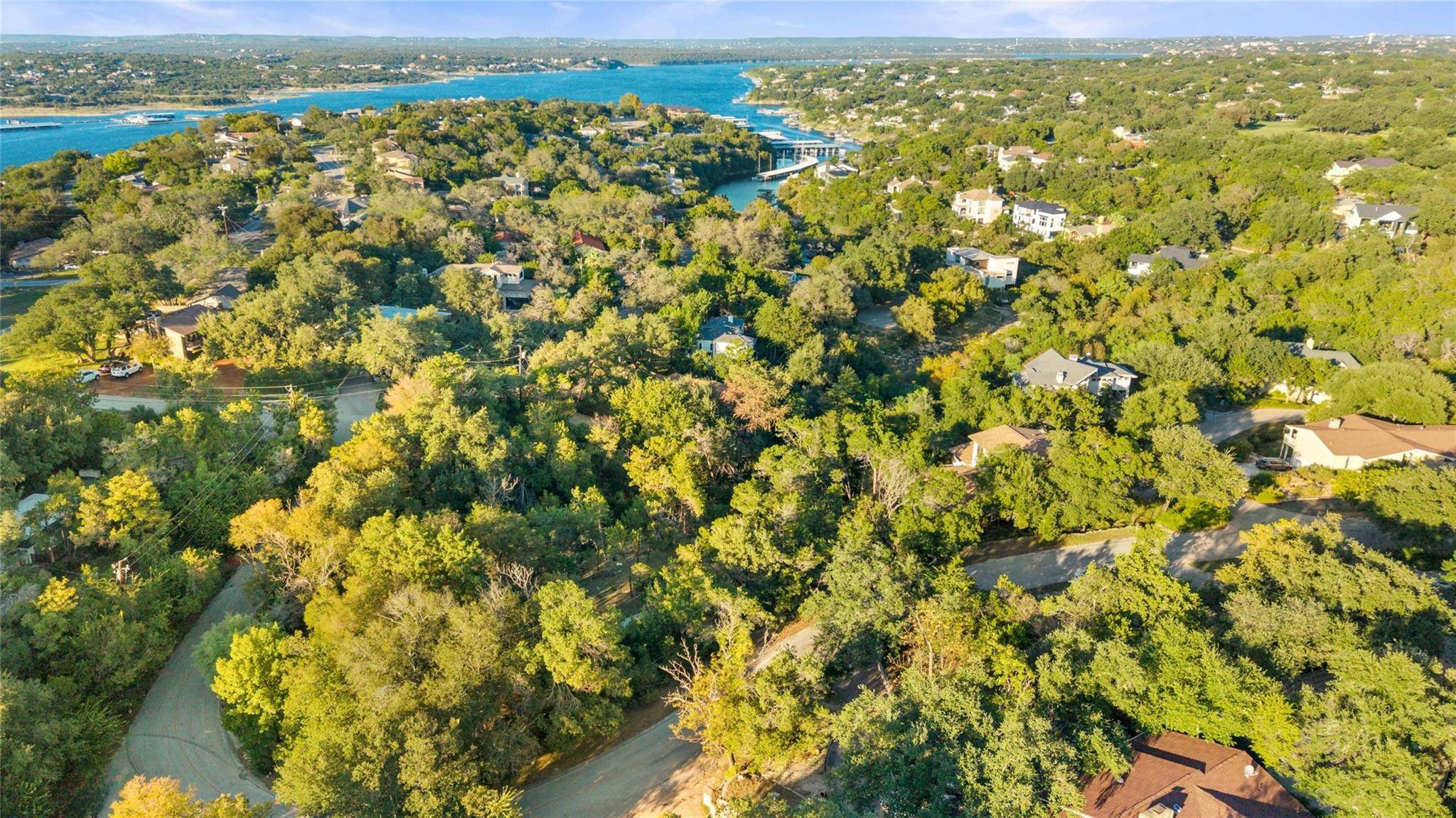 306 Sunfish ST, Lakeway, TX 78734