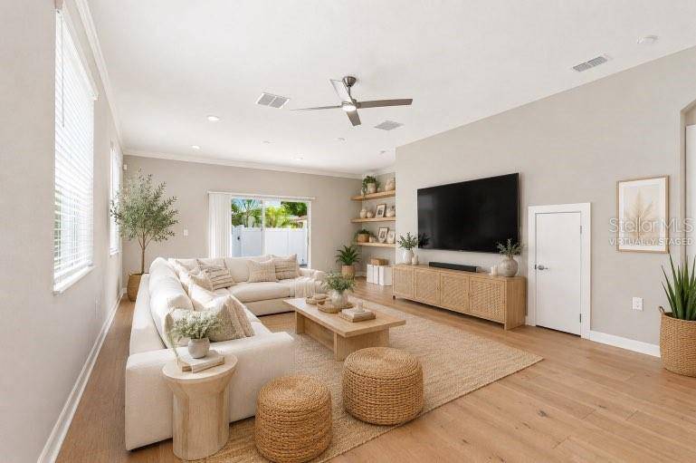 2704 W GRAY ST #A, Tampa, FL 33609