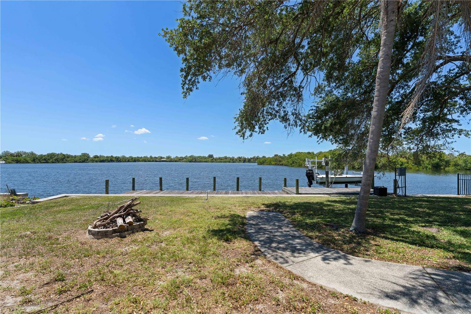 174 SPRING LAKE BLVD NW, Port Charlotte, FL 33952
