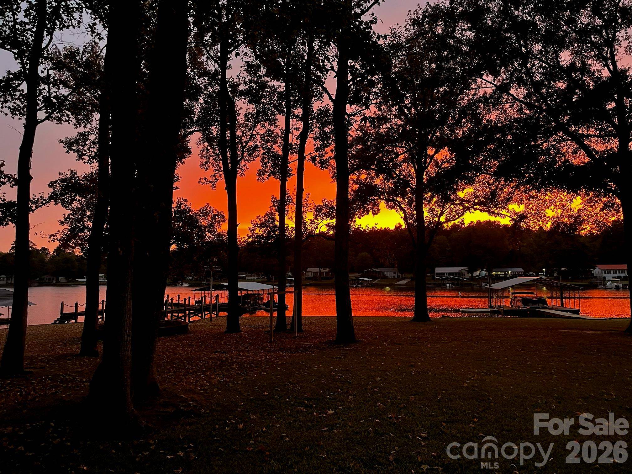 1960 White RD, Camden, SC 29020