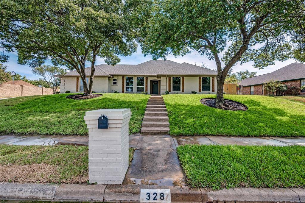 328 Sexton Lane, Benbrook, TX 76126