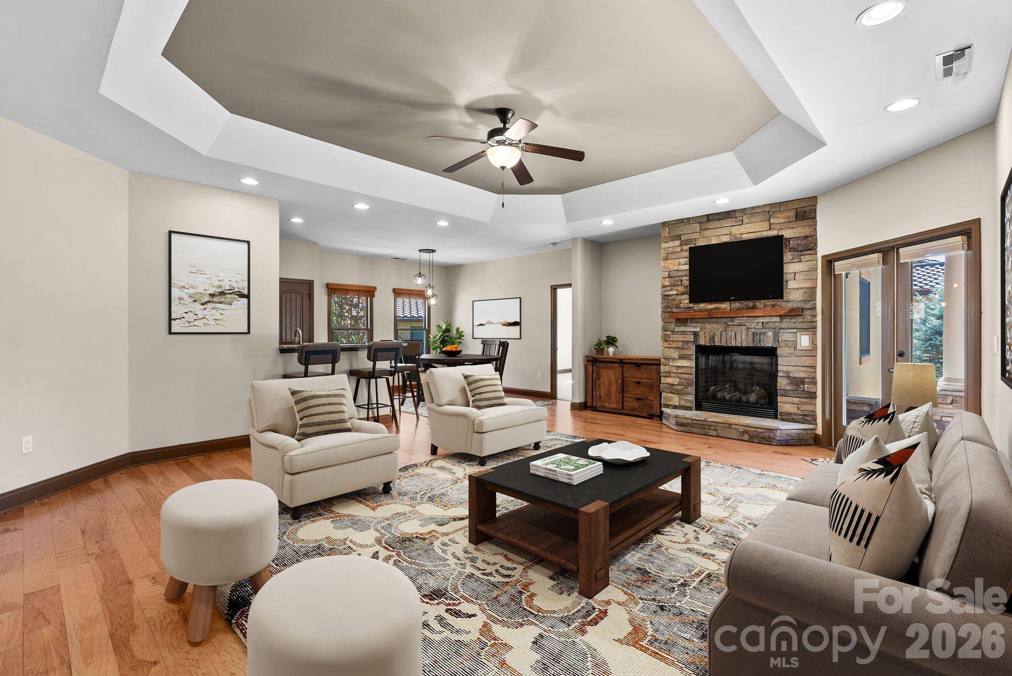 4 Pacifico DR, Asheville, NC 28806