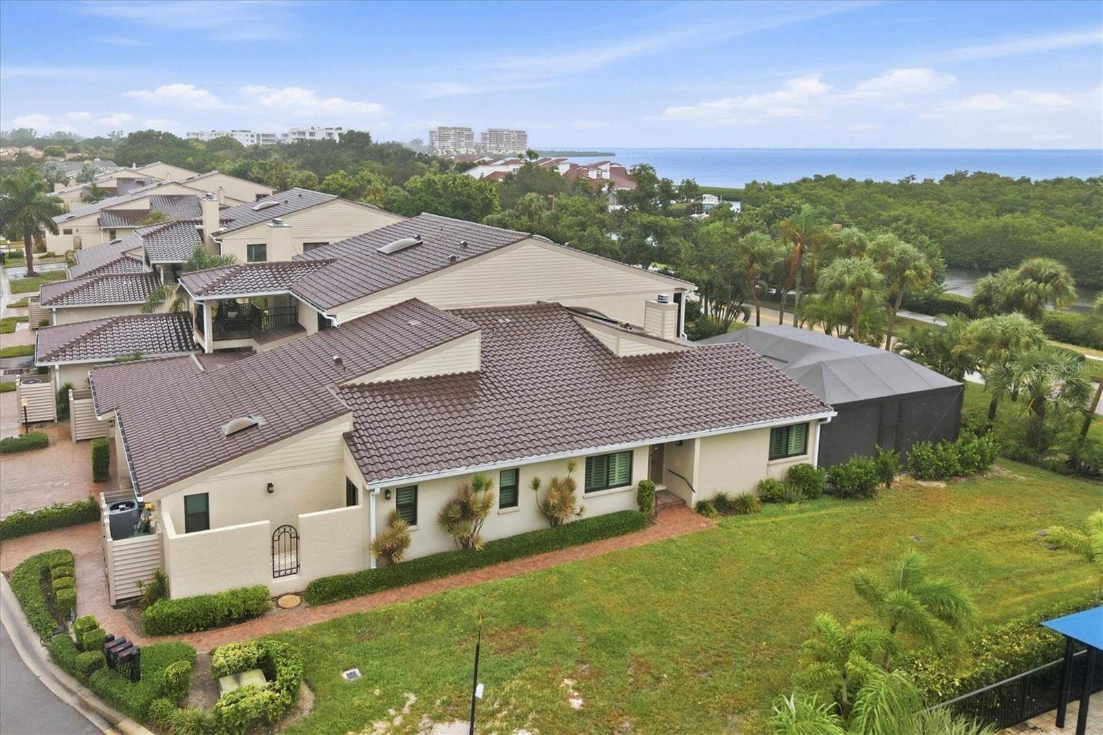 2141 HARBOURSIDE DR #1203, Longboat Key, FL 34228