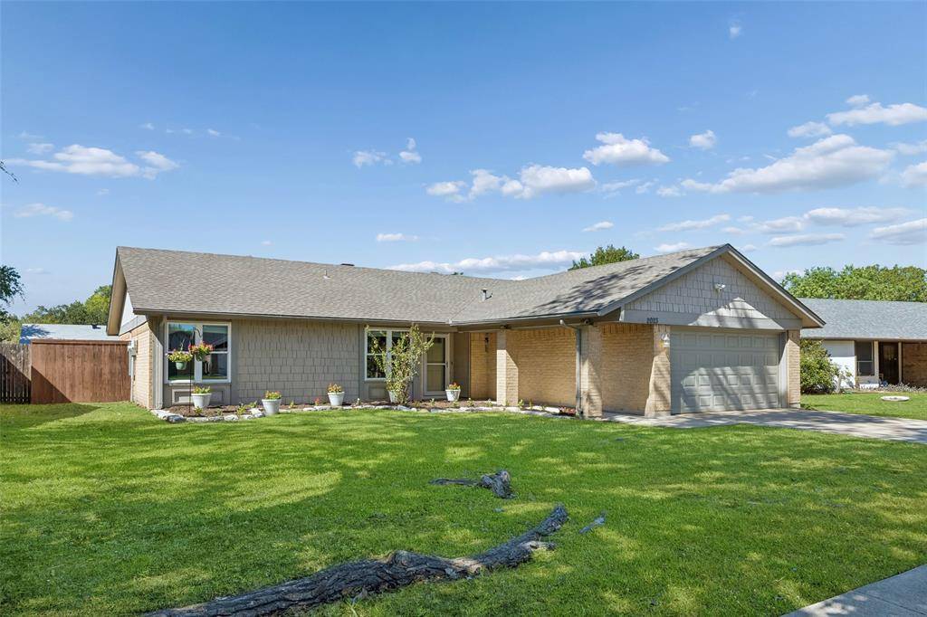 2023 Inverness Drive, Carrollton, TX 75007