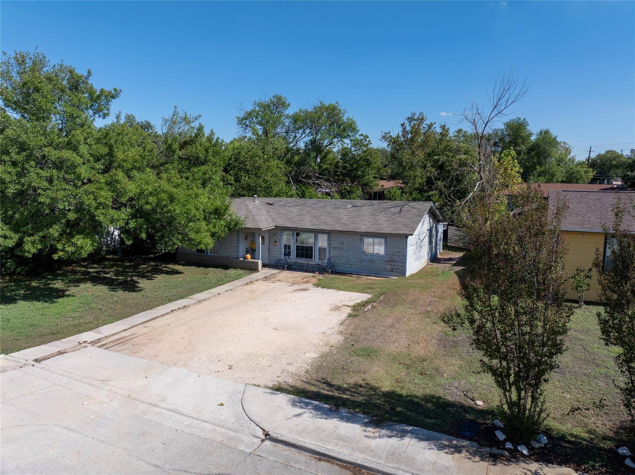 413 Patricia DR, San Marcos, TX 78666