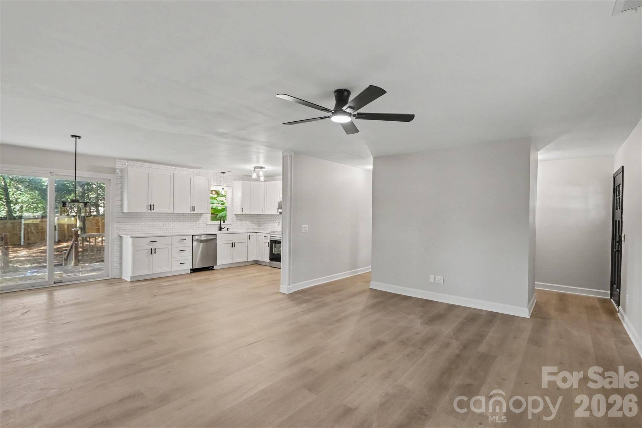 3758 Fieldcrest CIR NW, Concord, NC 28027