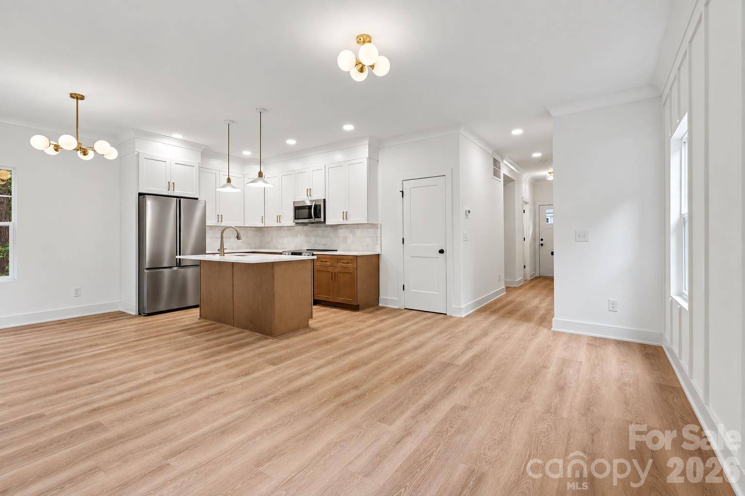 603 W Lewis ST, Dallas, NC 28034