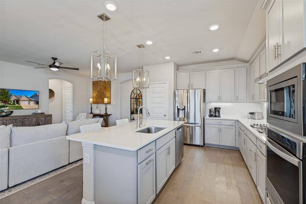 3216 Mountwell Drive, Mckinney, TX 75071
