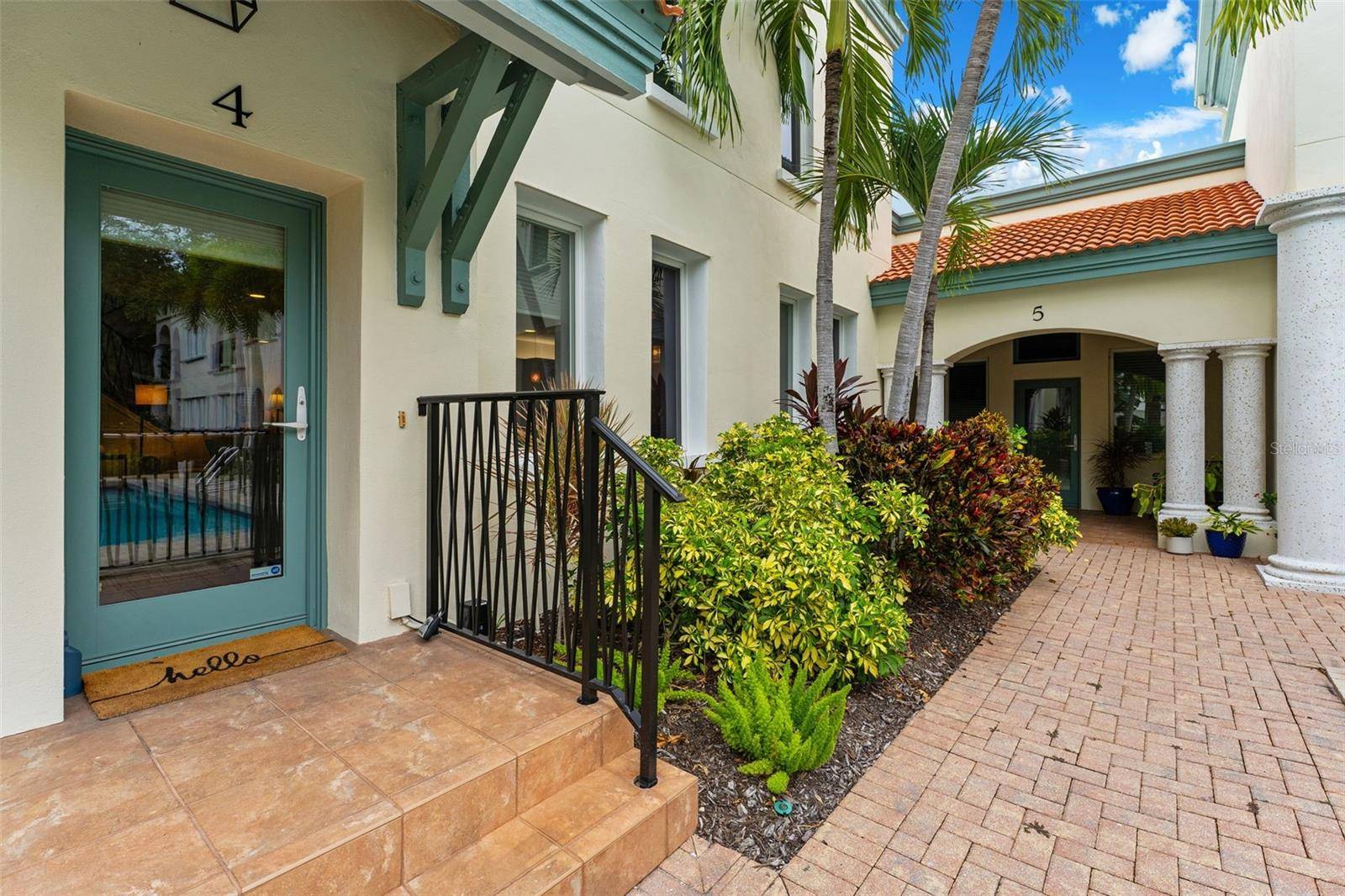 1685 LAUREL ST #4, Sarasota, FL 34236