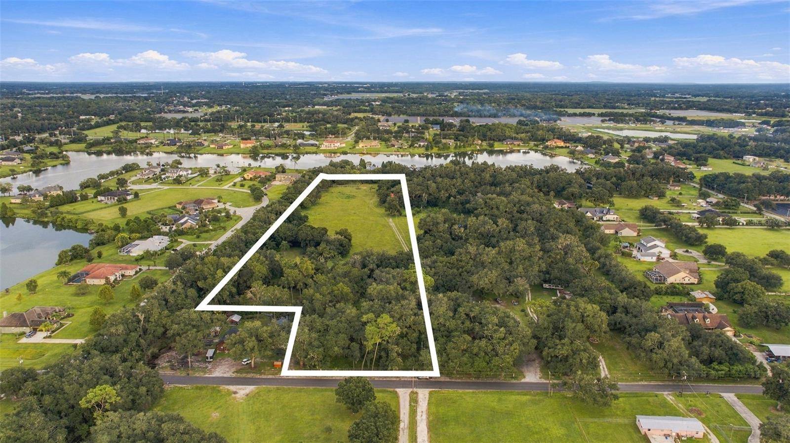 2647 MCINTOSH RD, Dover, FL 33527