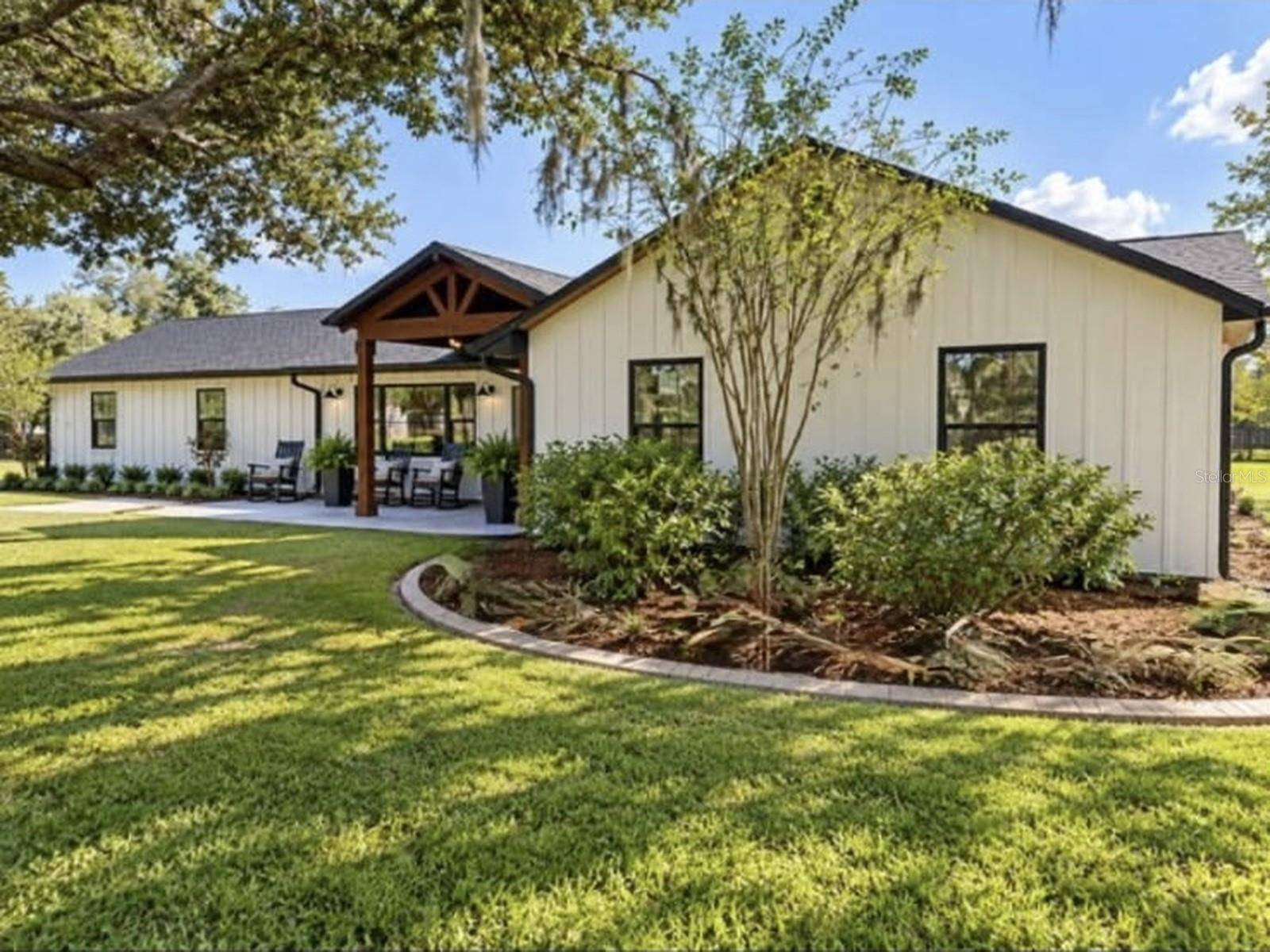 2670 MILLS CREEK RD, Chuluota, FL 32766