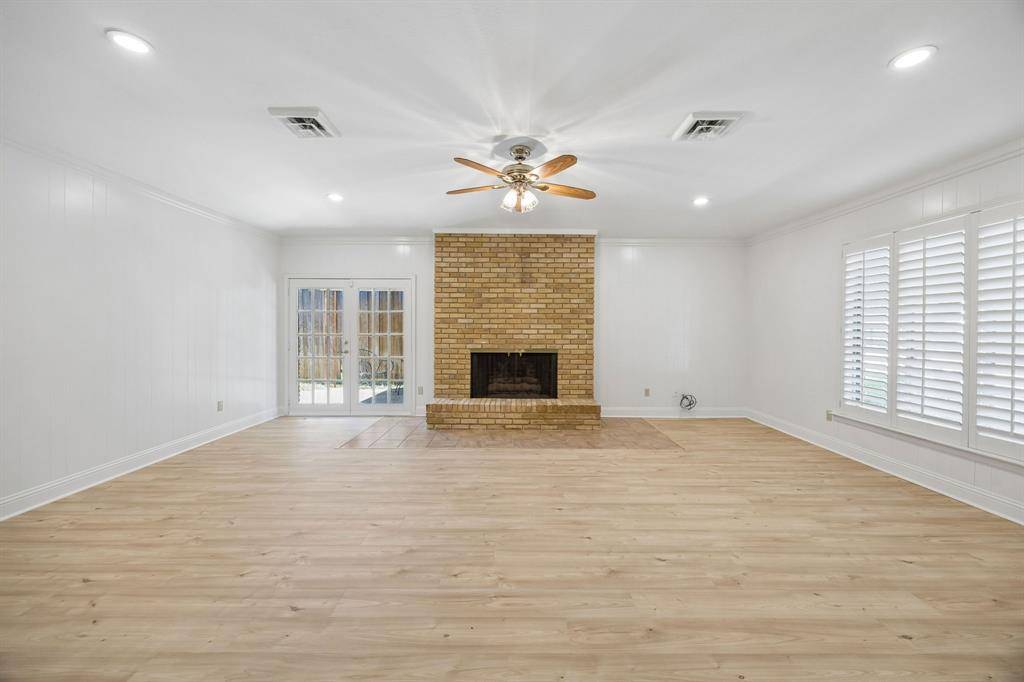 7424 Wellcrest Drive, Dallas, TX 75230