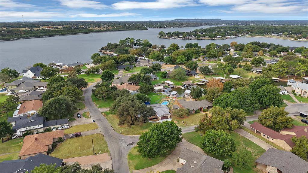 4101 Newport Bay Court, Granbury, TX 76049