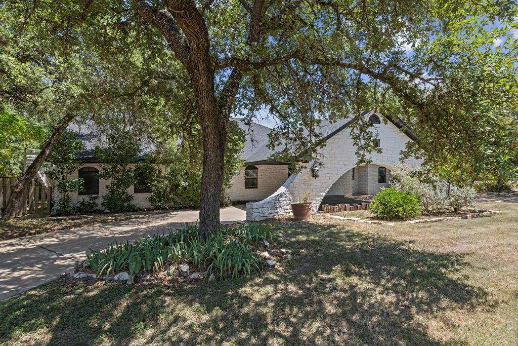 349 Arrowhead Point Road, Belton, TX 76513