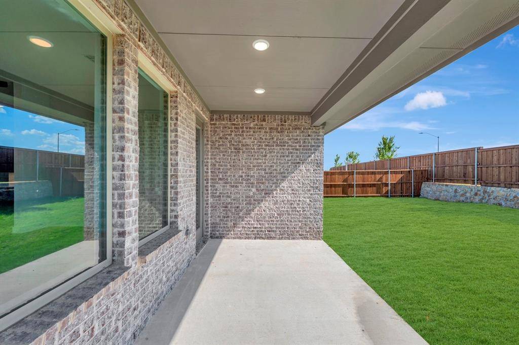 12525 Quay Drive, Fort Worth, TX 76052