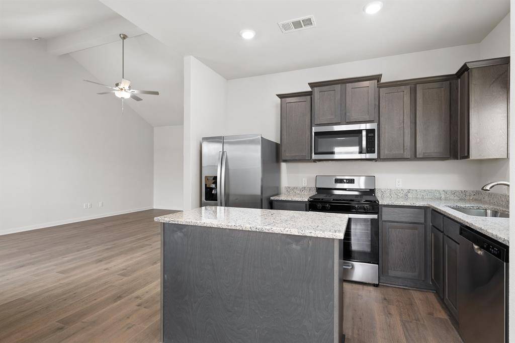 9841 Teton Vista Drive, Fort Worth, TX 76140