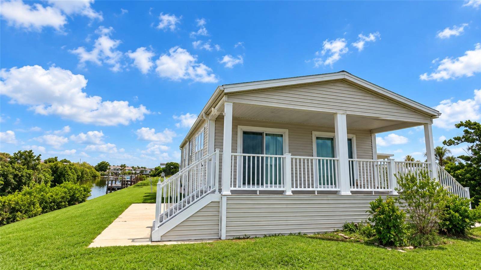734 BLACKBURN BLVD, North Port, FL 34287