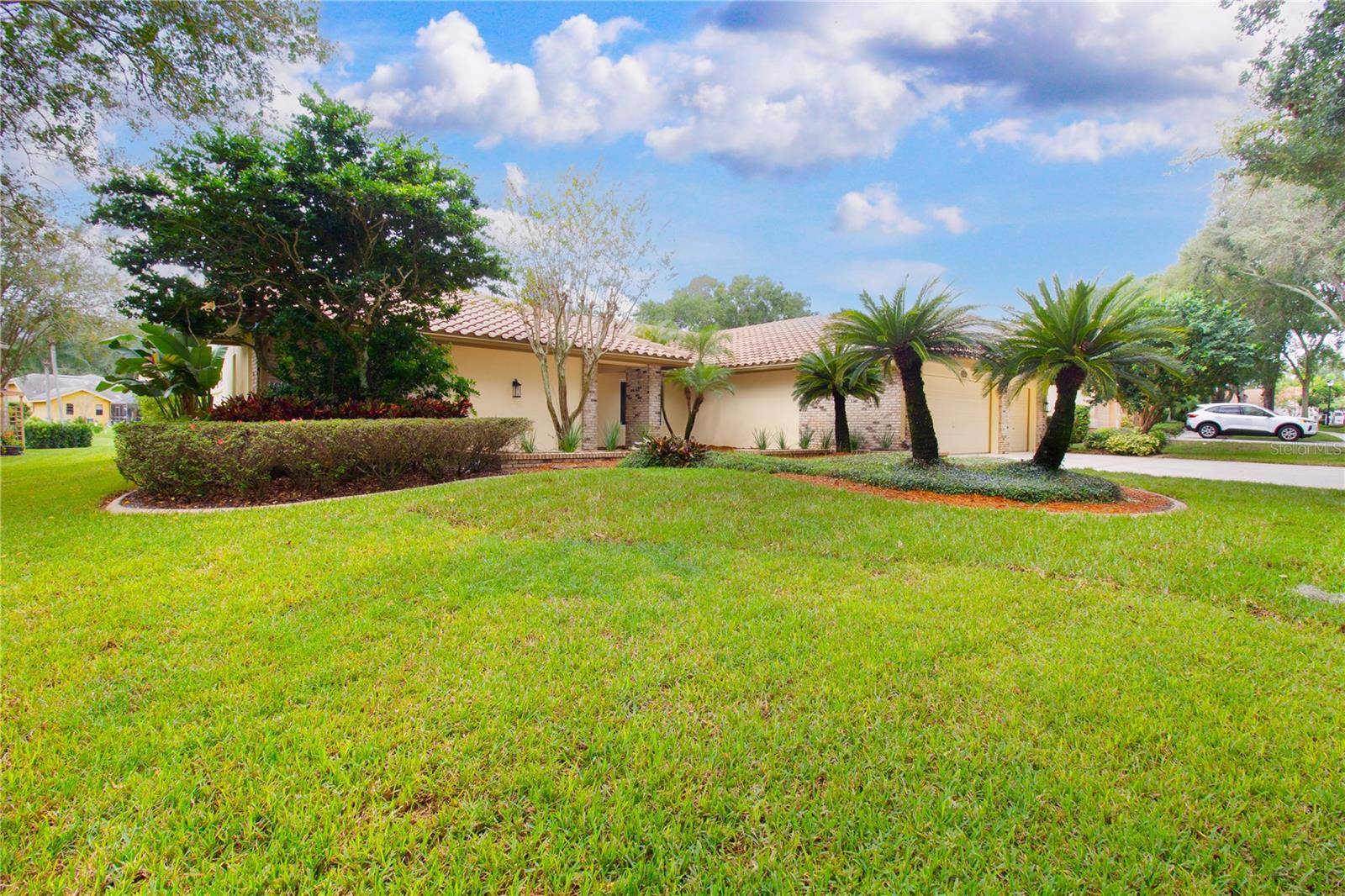 2194 PINNACLE CIR N, Palm Harbor, FL 34684