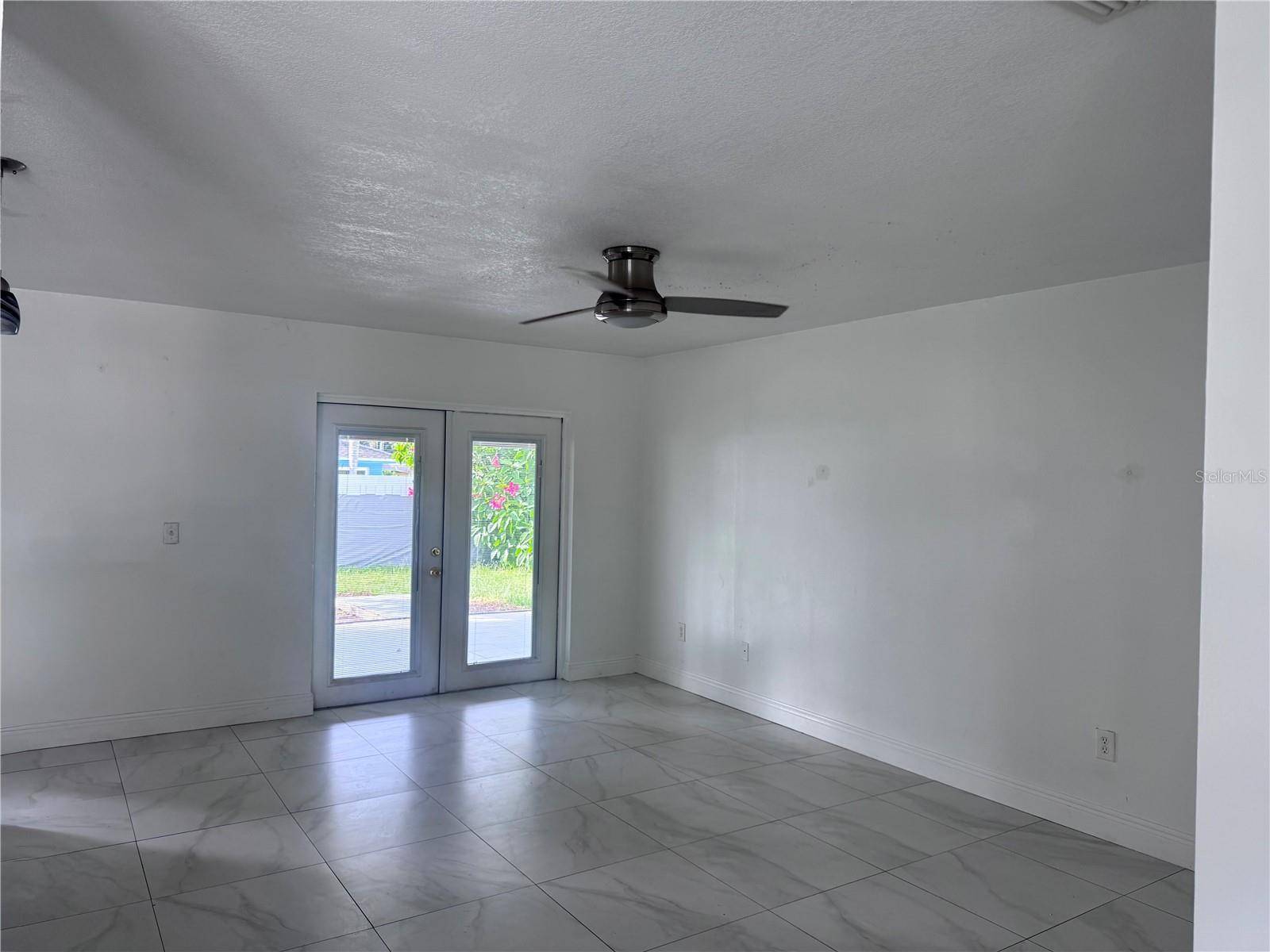 5208 CARROLLWOOD MEADOWS DR, Tampa, FL 33625