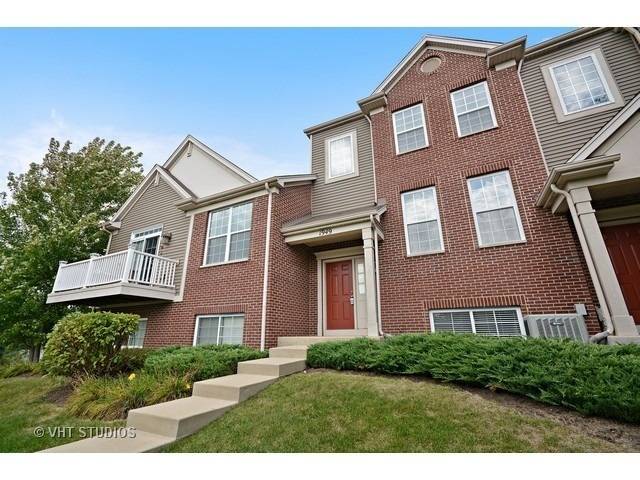 1949 OXLEY CIR #1949, Naperville, IL 60563
