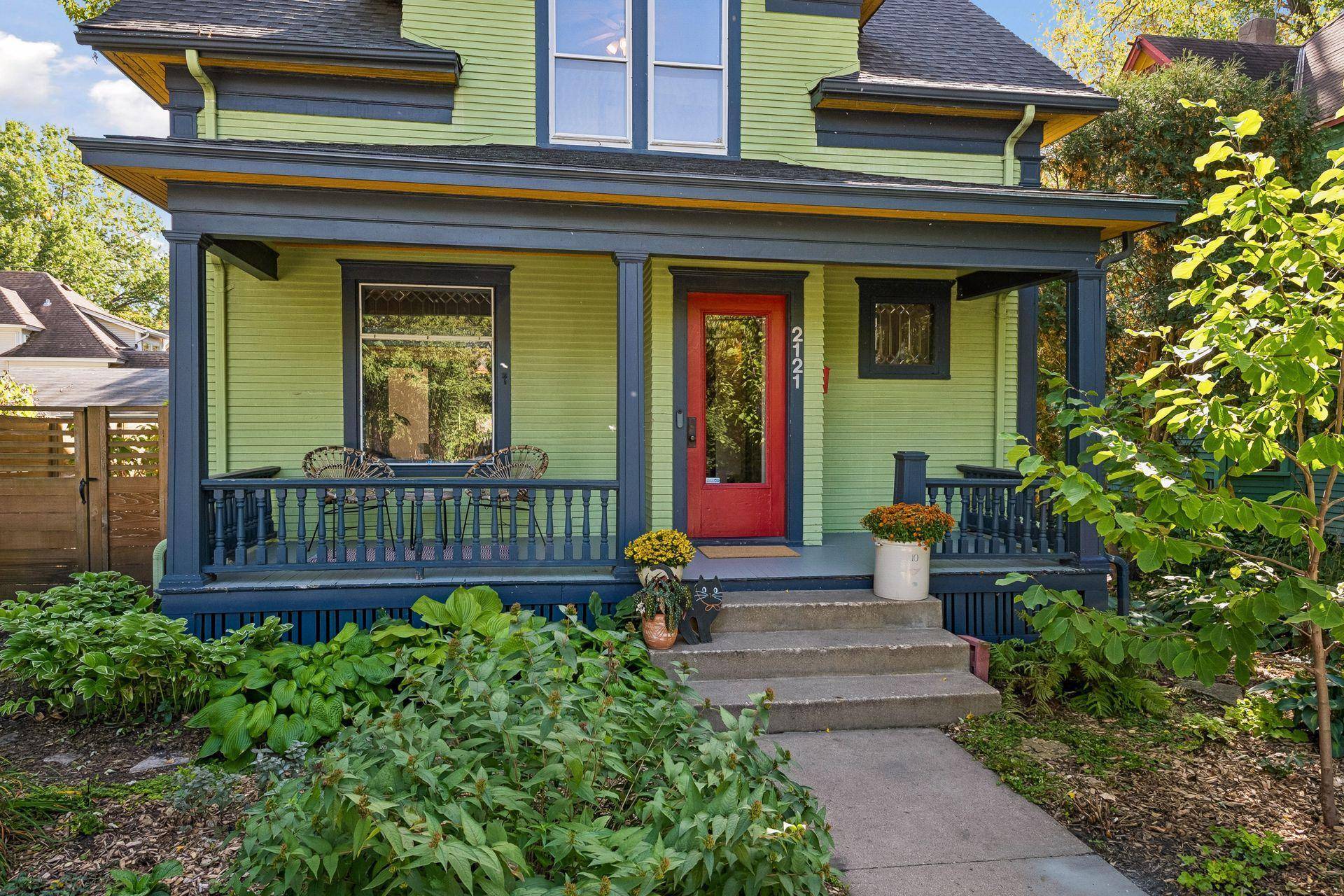 2121 E 22nd ST, Minneapolis, MN 55404