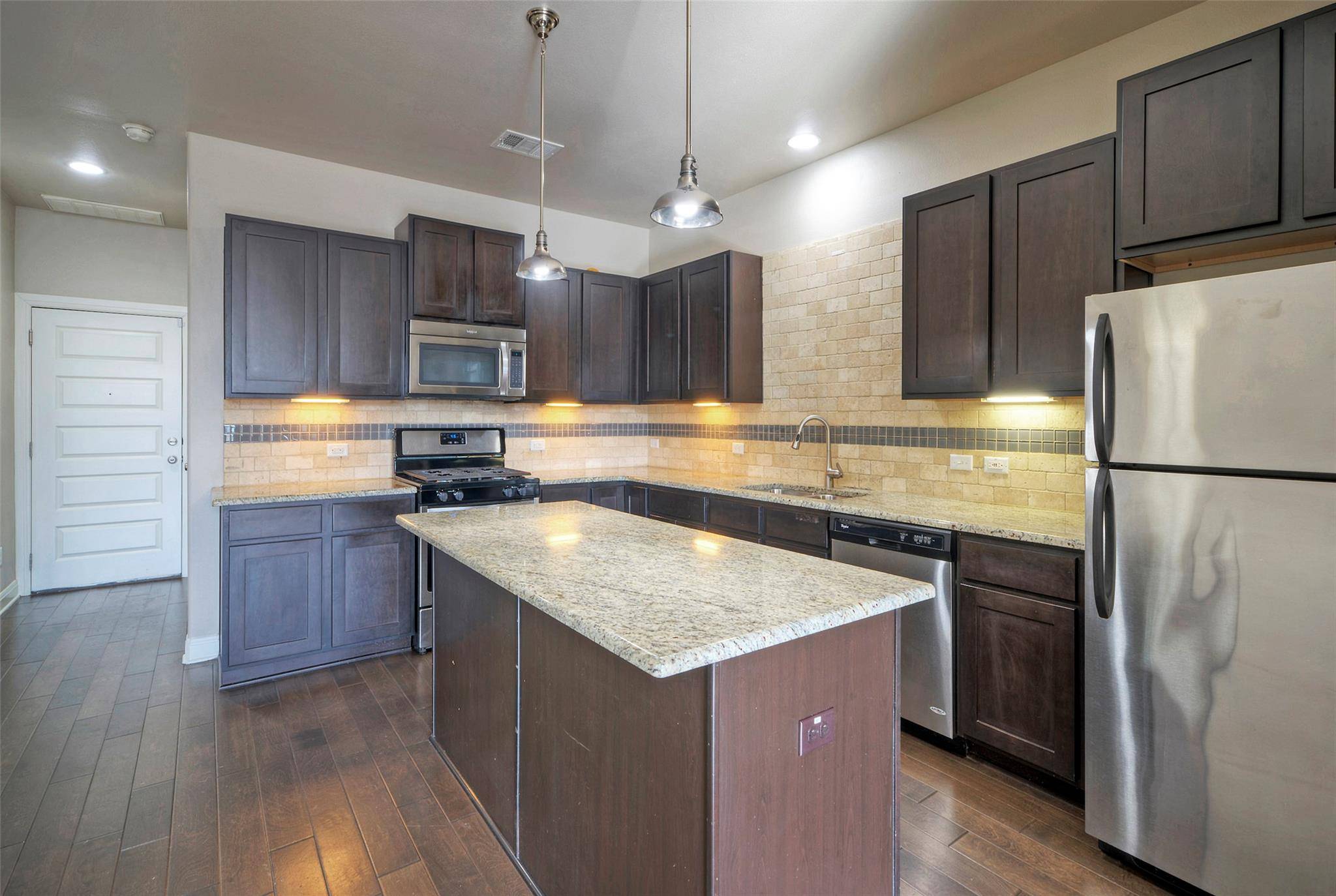 700 Applewood DR #E, Pflugerville, TX 78660