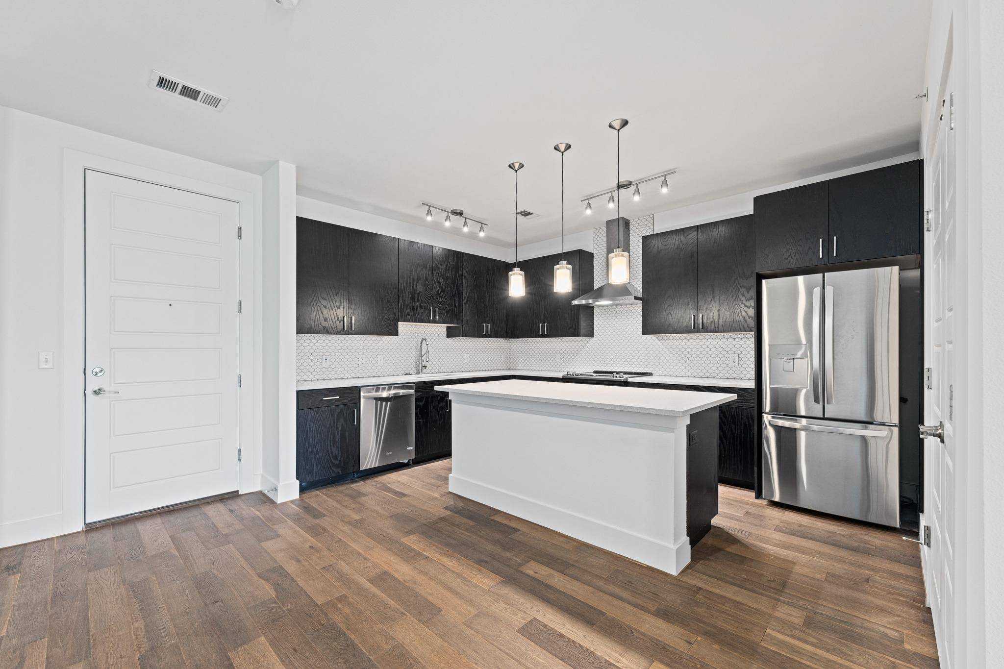 1615 E 7th ST #202, Austin, TX 78702