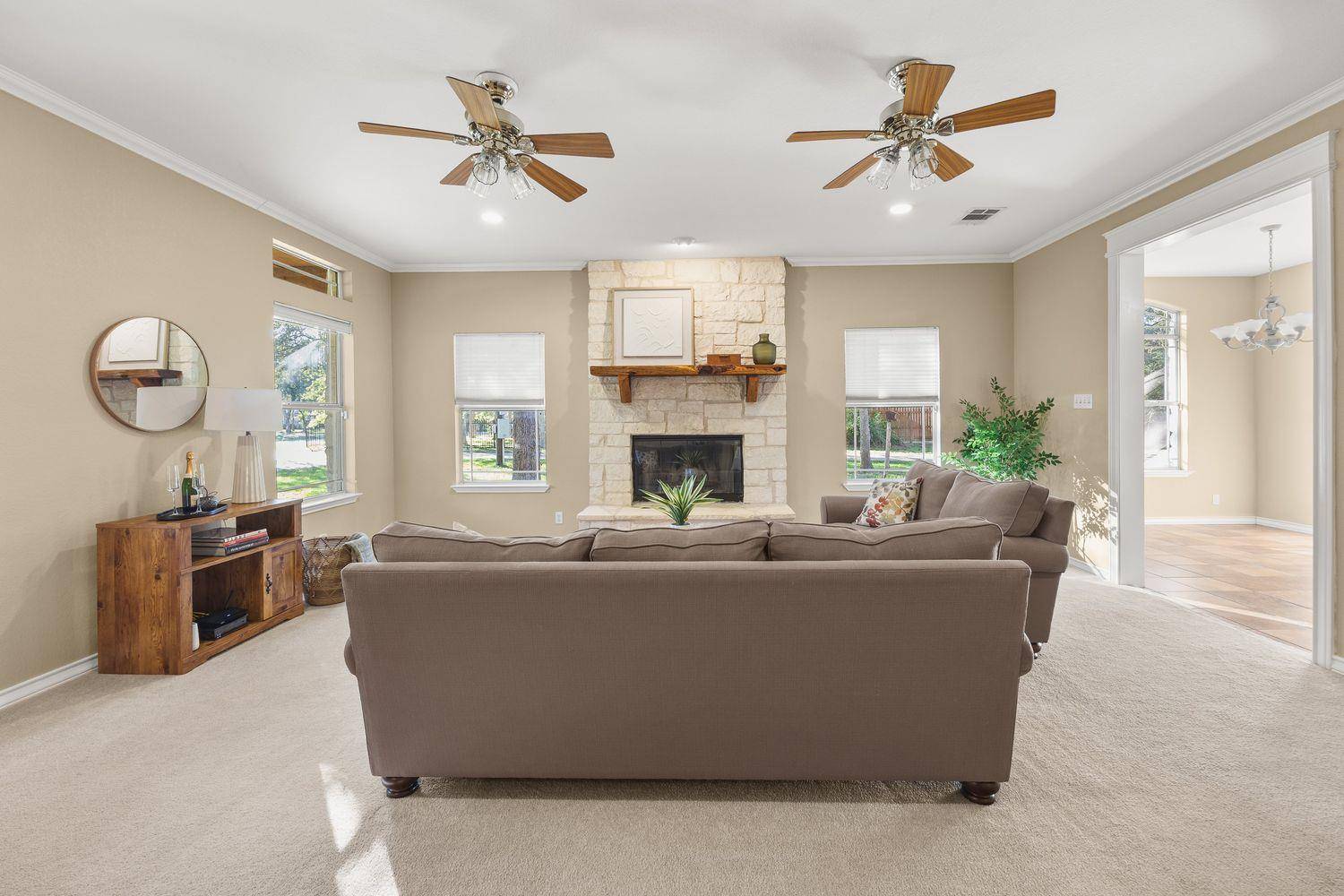 226 Cedar Hills DR, Elgin, TX 78621
