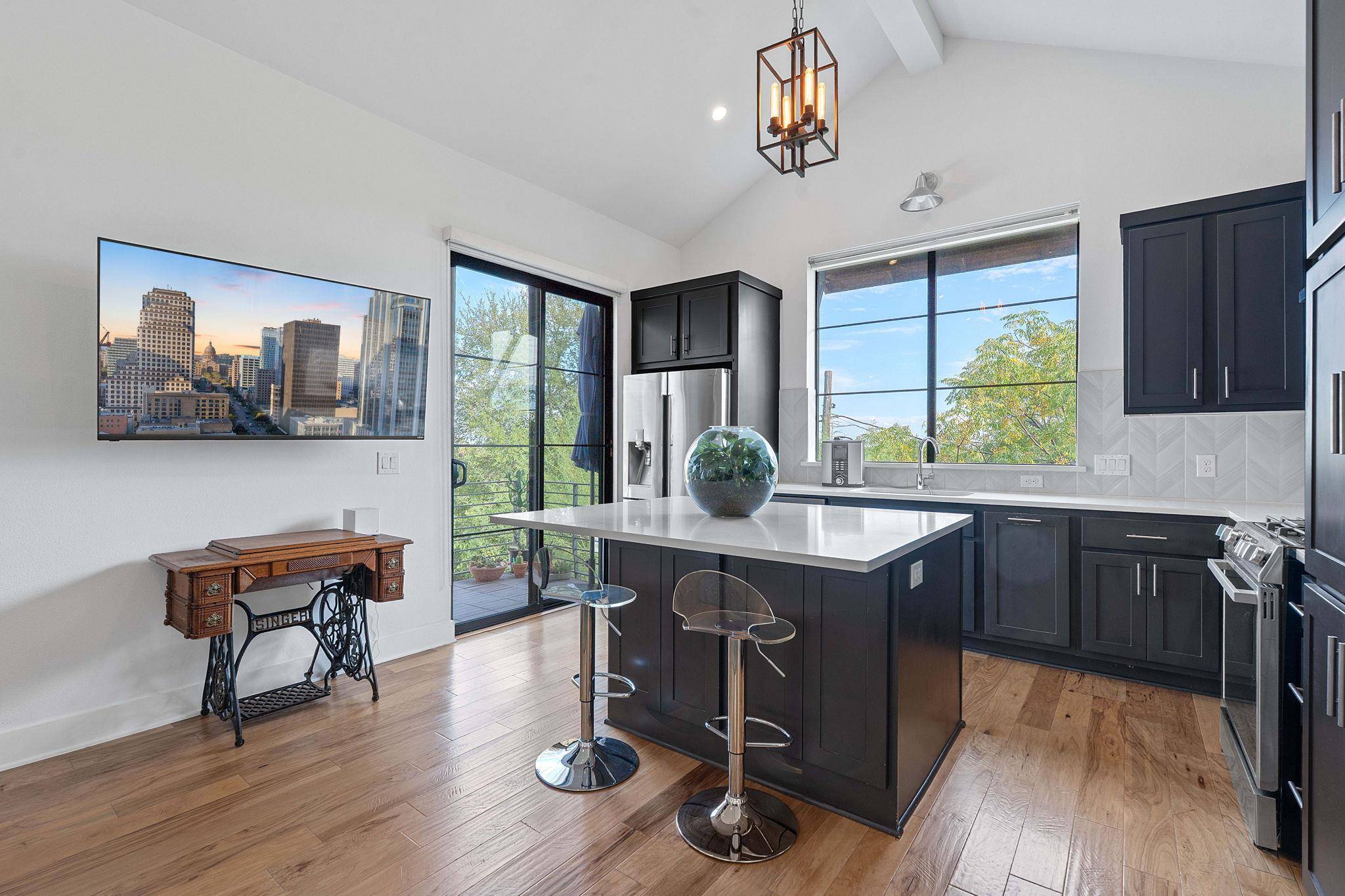 2412 E 8TH ST #1, Austin, TX 78702