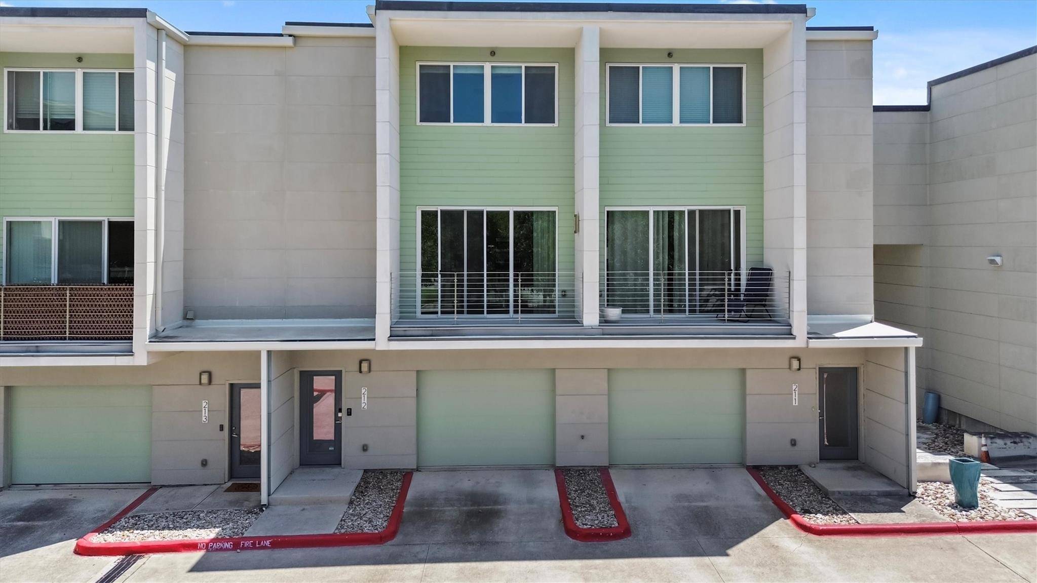 604 N Bluff DR #212, Austin, TX 78745