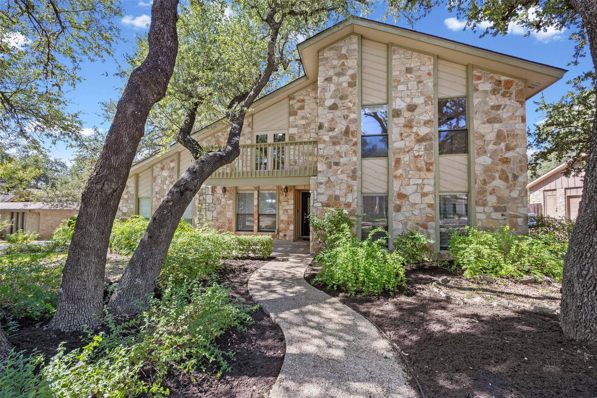 11306 Pickfair DR, Austin, TX 78750