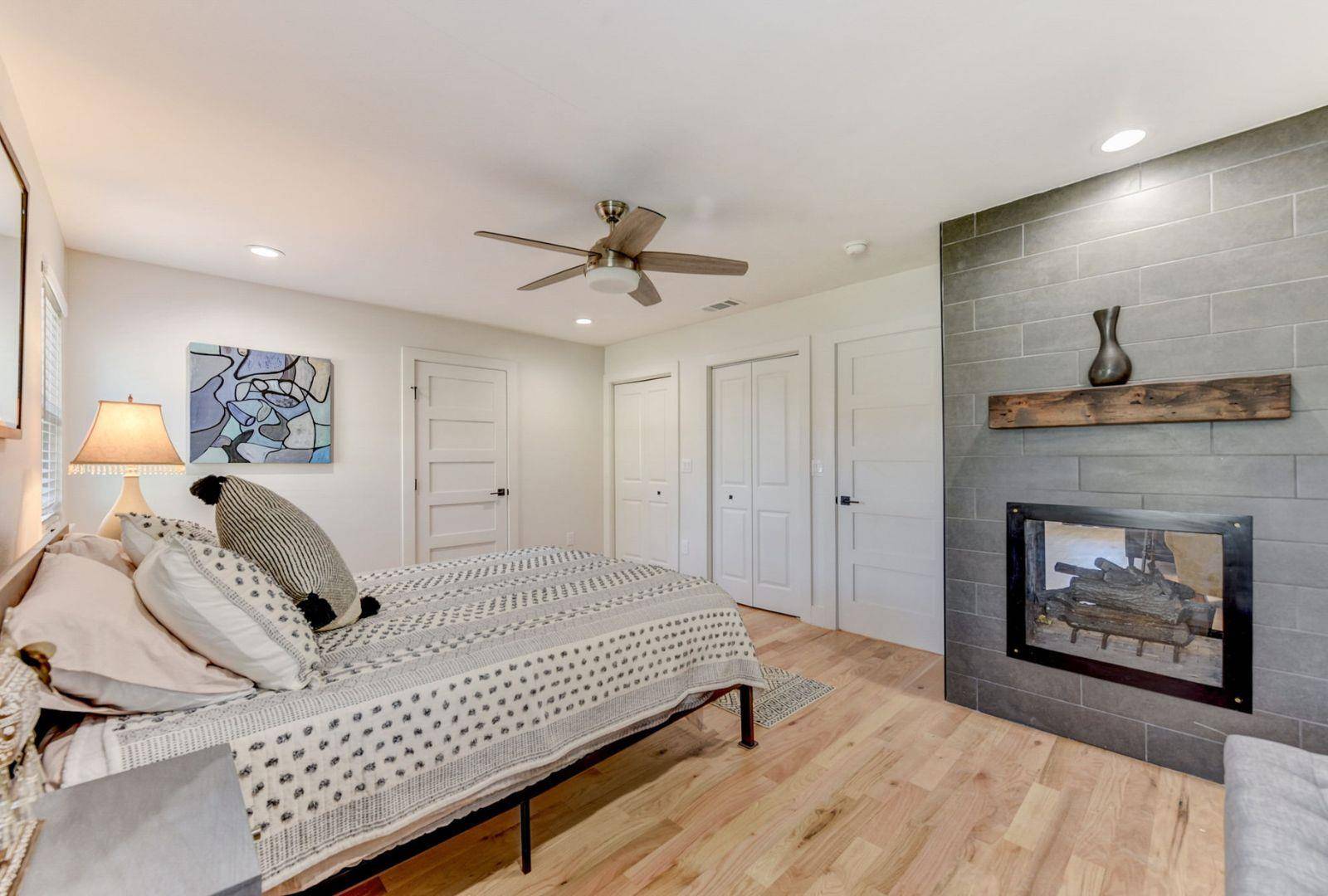 7002 Whispering Oaks DR, Austin, TX 78745