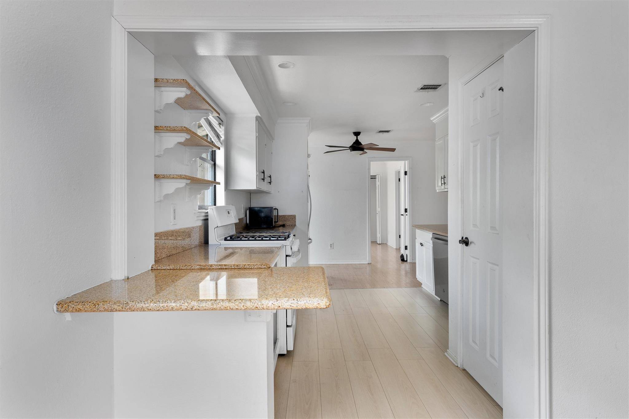 2710 E 3rd ST, Austin, TX 78702