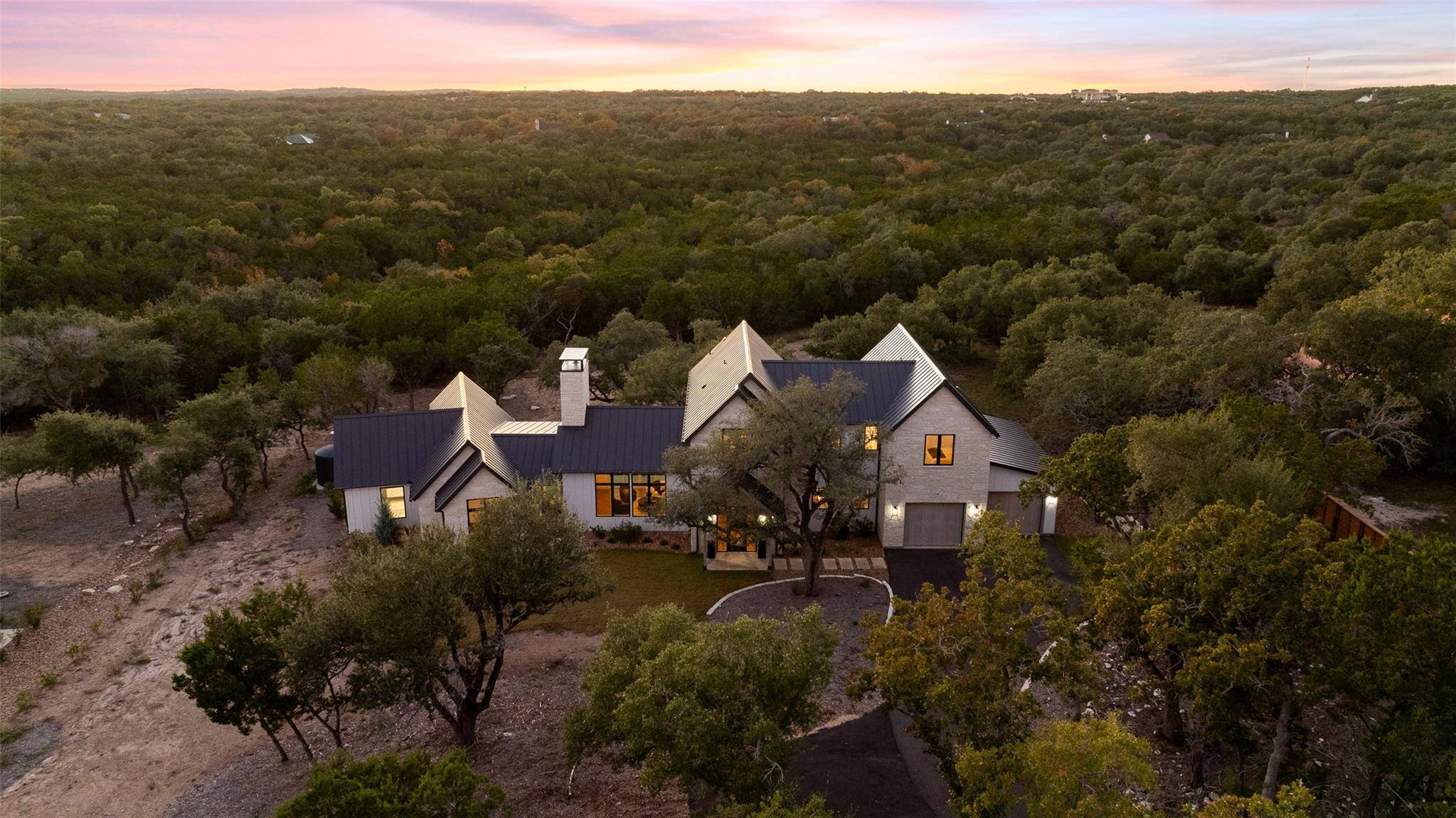 12120 FITZHUGH PL, Dripping Springs, TX 78620