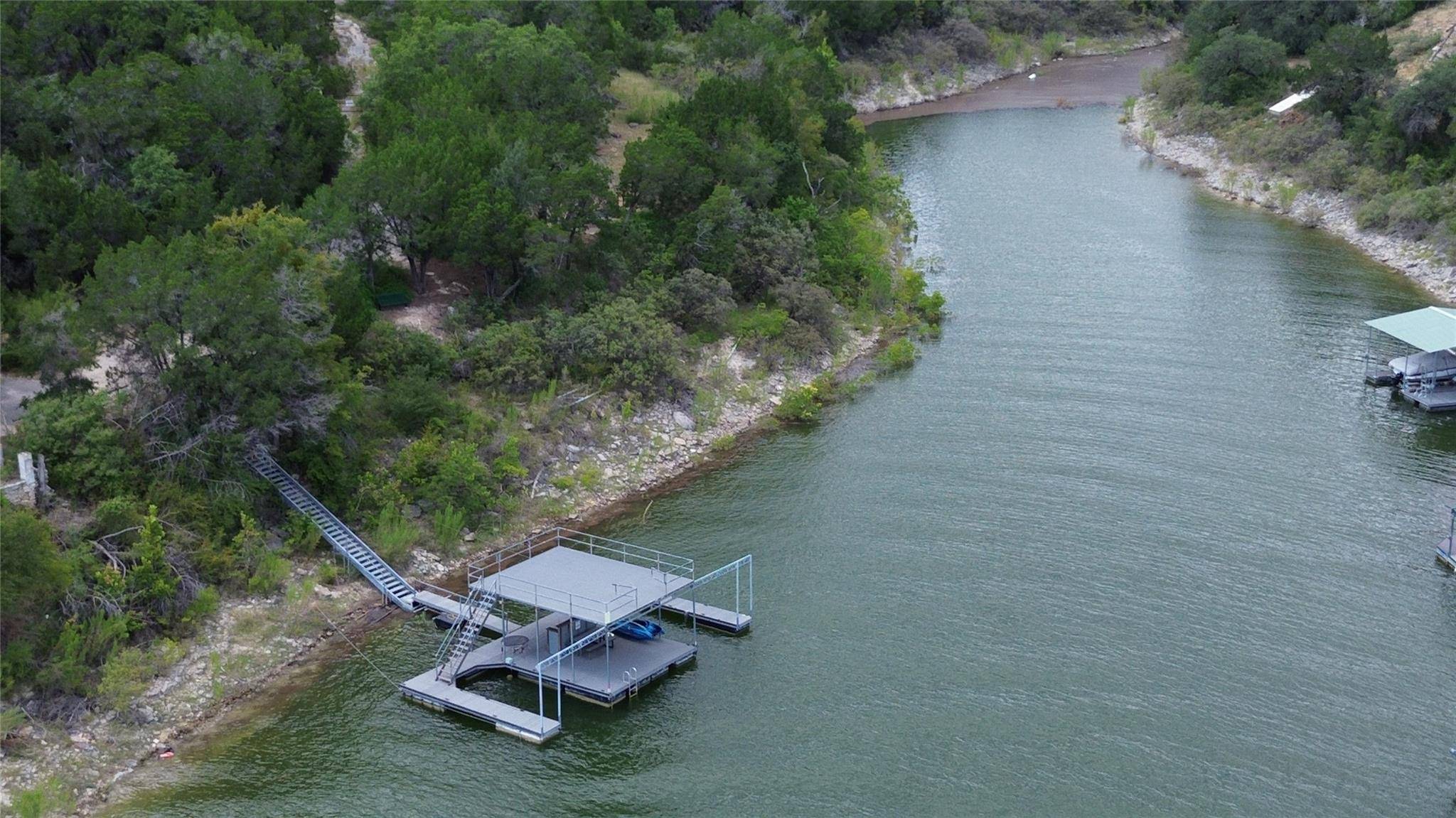 17604 Hunters HOLW, Jonestown, TX 78645