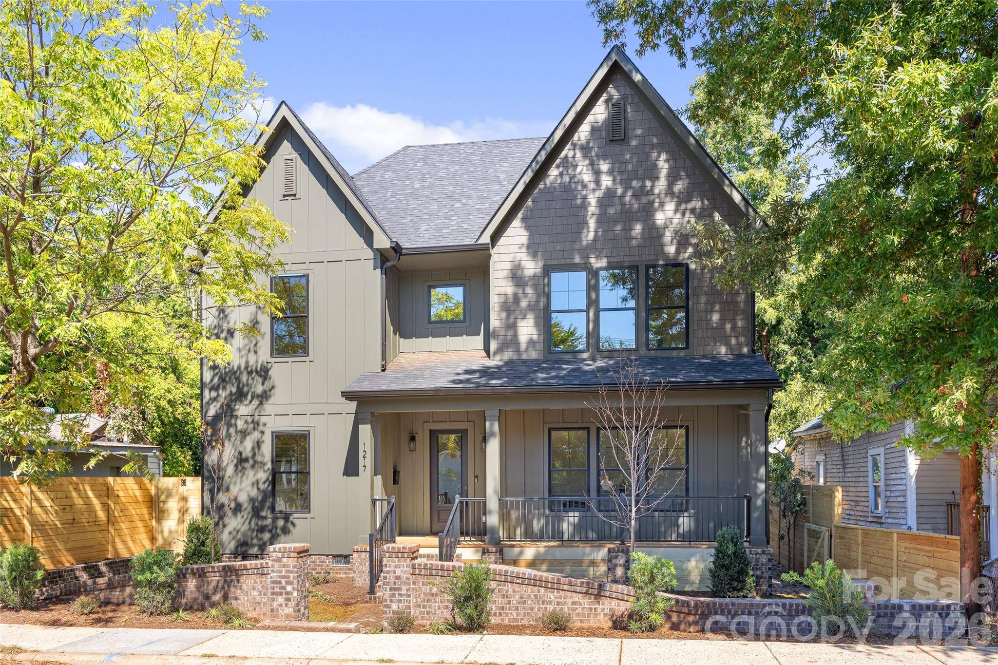 1217 Parkwood AVE, Charlotte, NC 28205