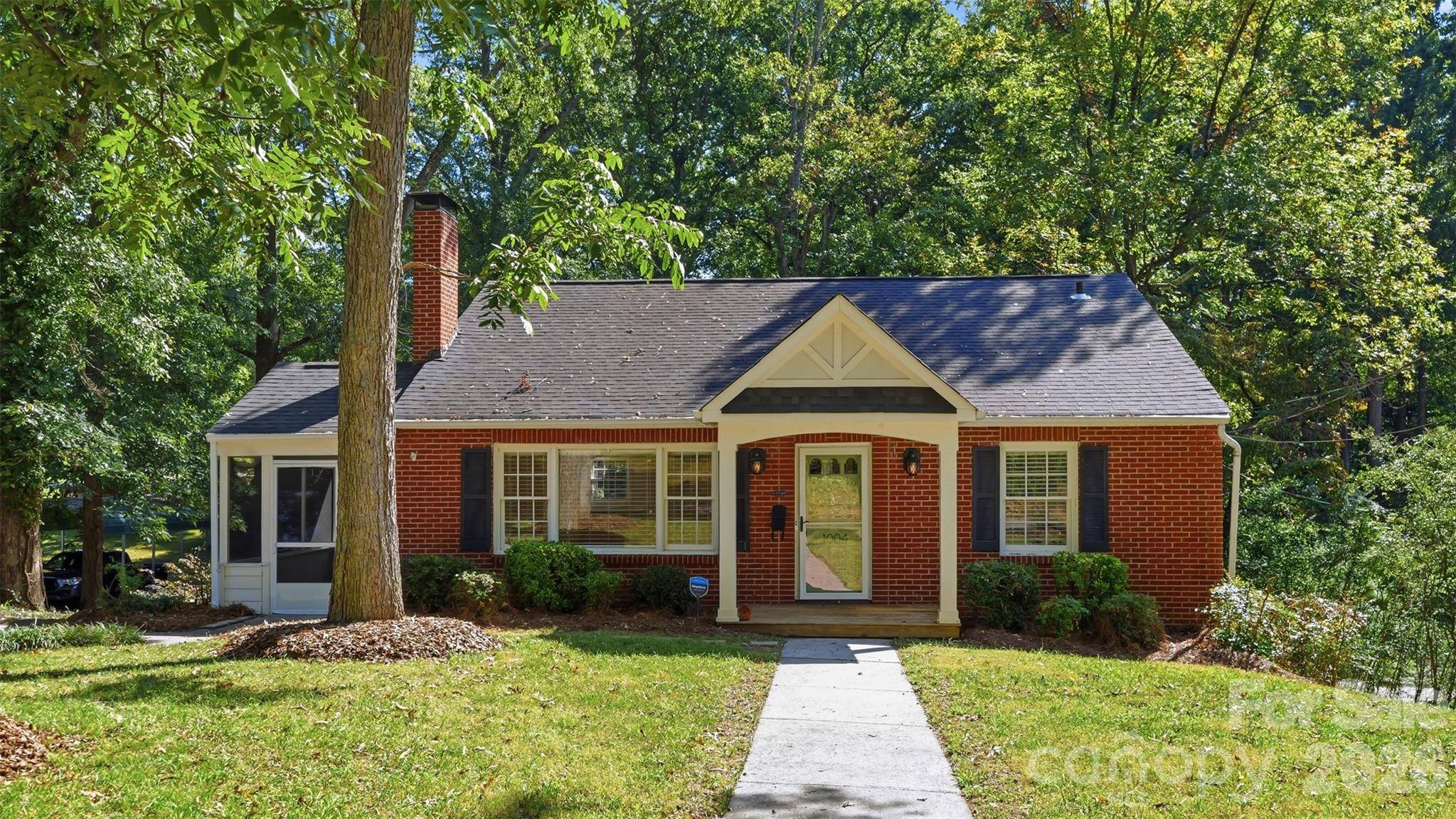 1004 S South ST, Gastonia, NC 28052