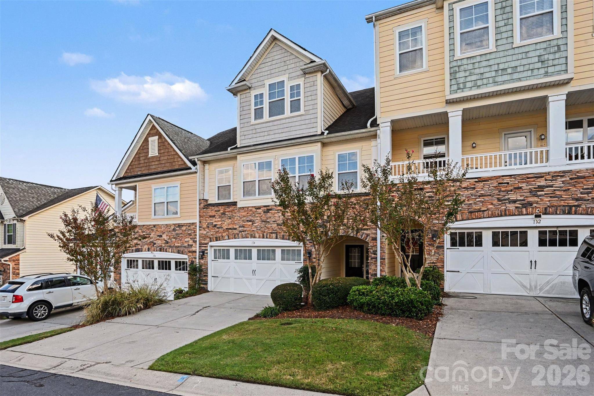 114 Inlet Point DR, Tega Cay, SC 29708