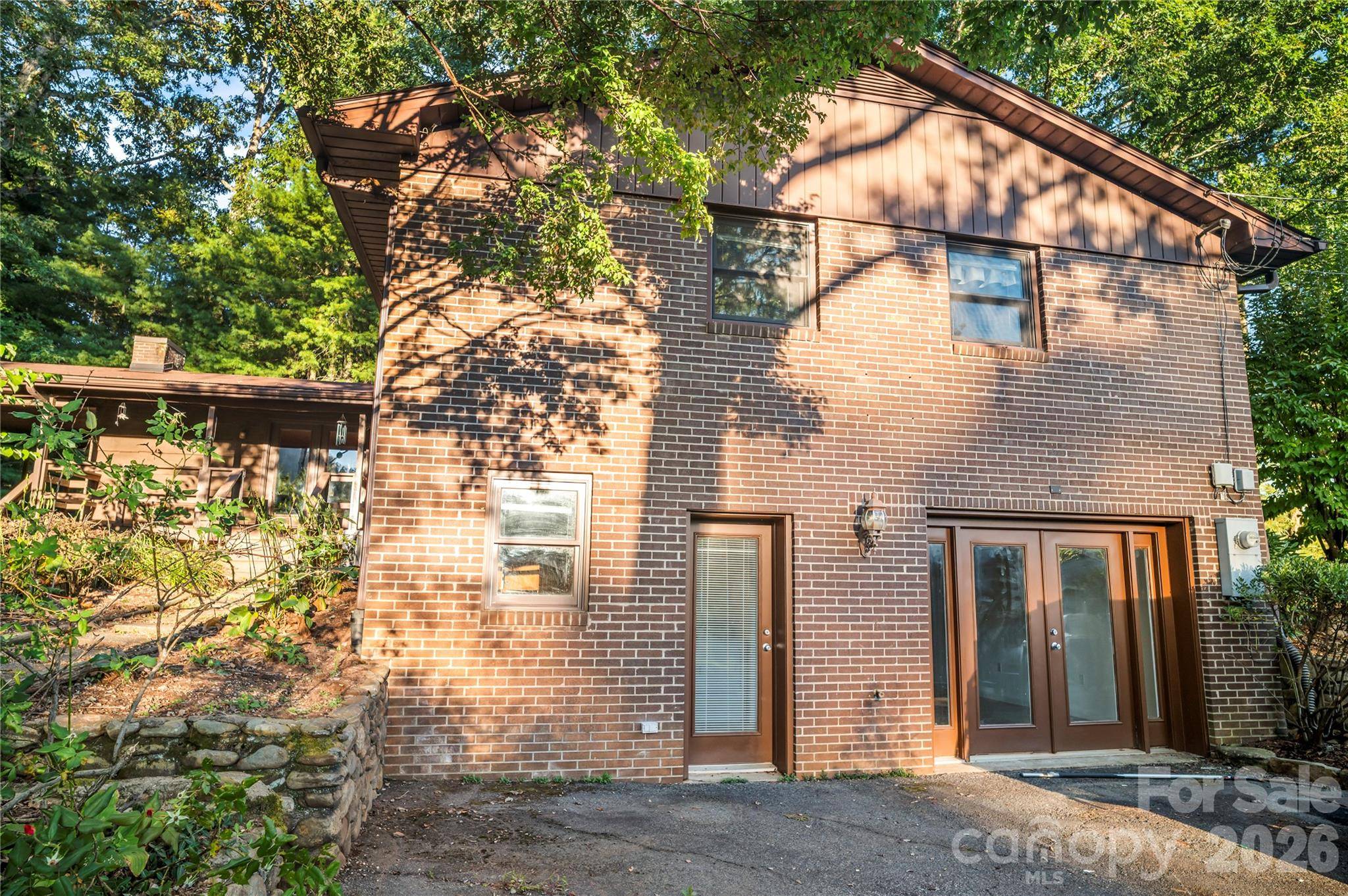 9 Fullam DR, Arden, NC 28704