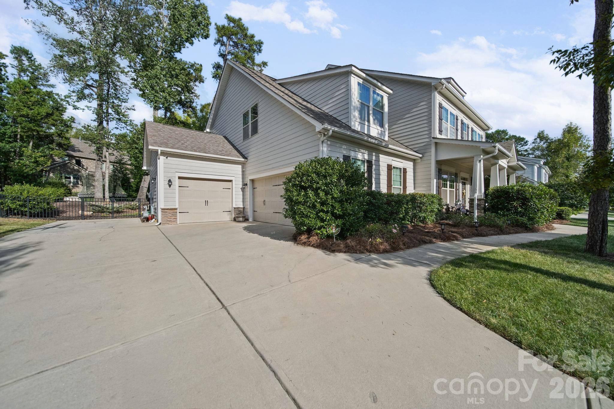 2028 Donovan DR, Matthews, NC 28104