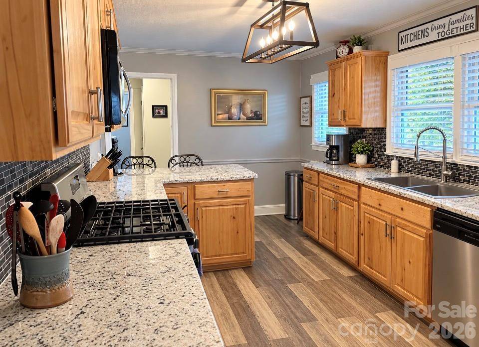 839 W Garrison BLVD, Gastonia, NC 28052