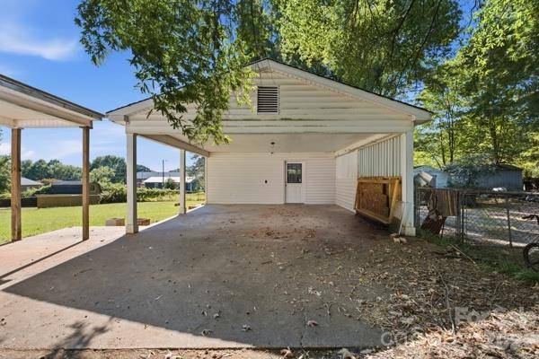1411 Reid ST, Statesville, NC 28677