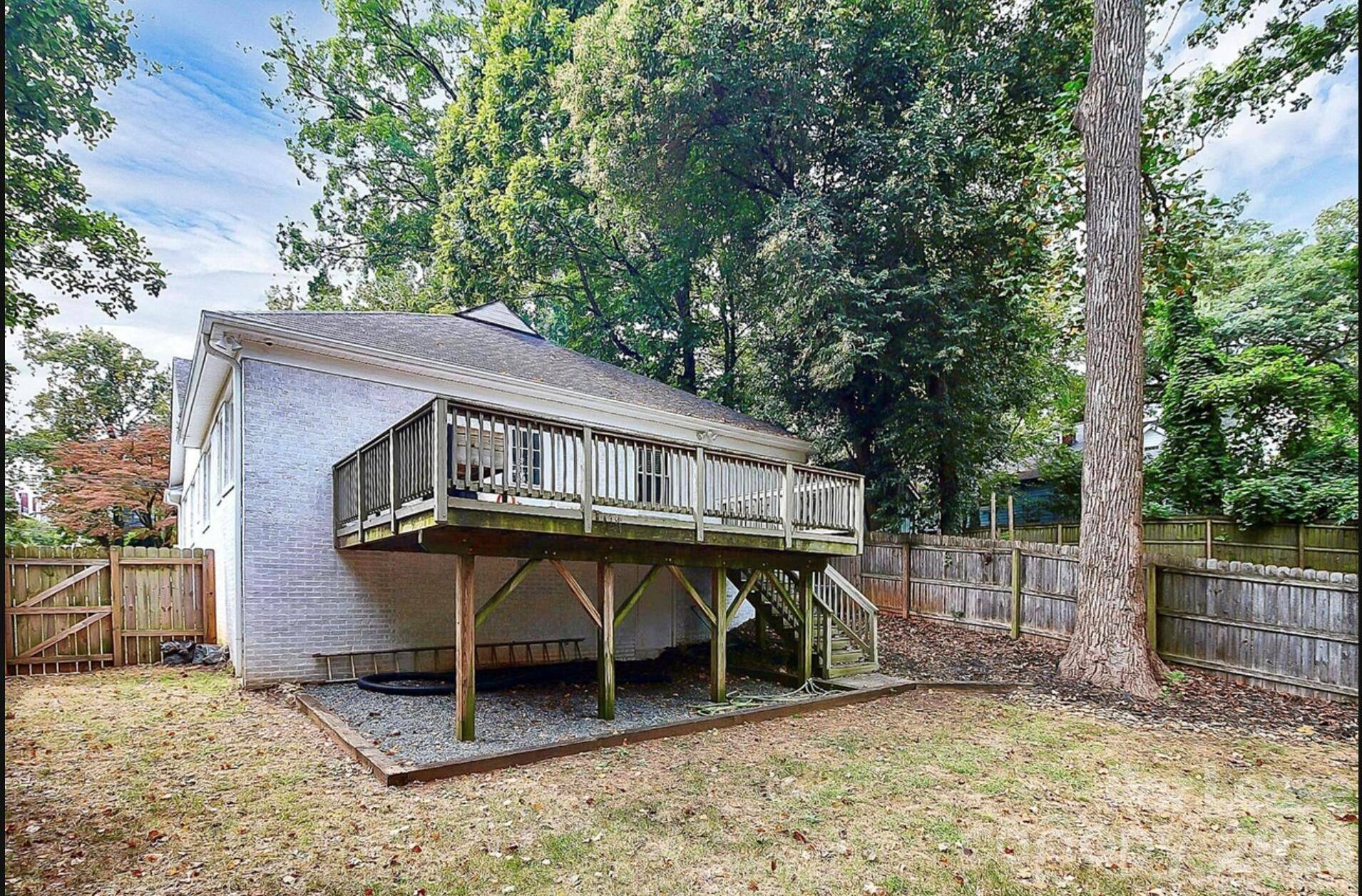 1920 Woodcrest AVE, Charlotte, NC 28203