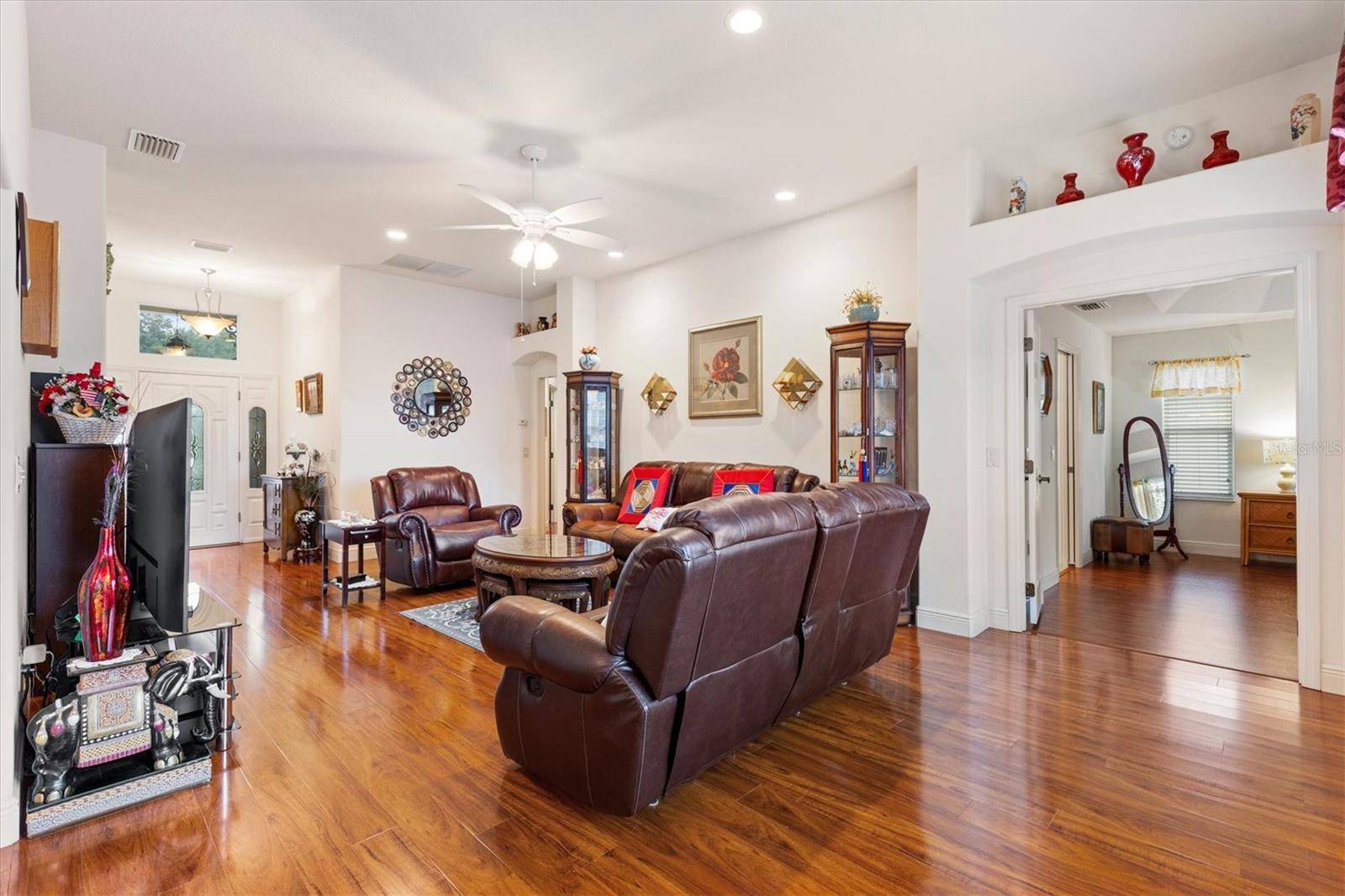 1926 ELDRIDGE LOOP, The Villages, FL 32162